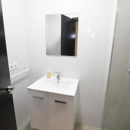 Preciosa Oportunidad, Junto A Playa Y Teatro Falla Apartmán *